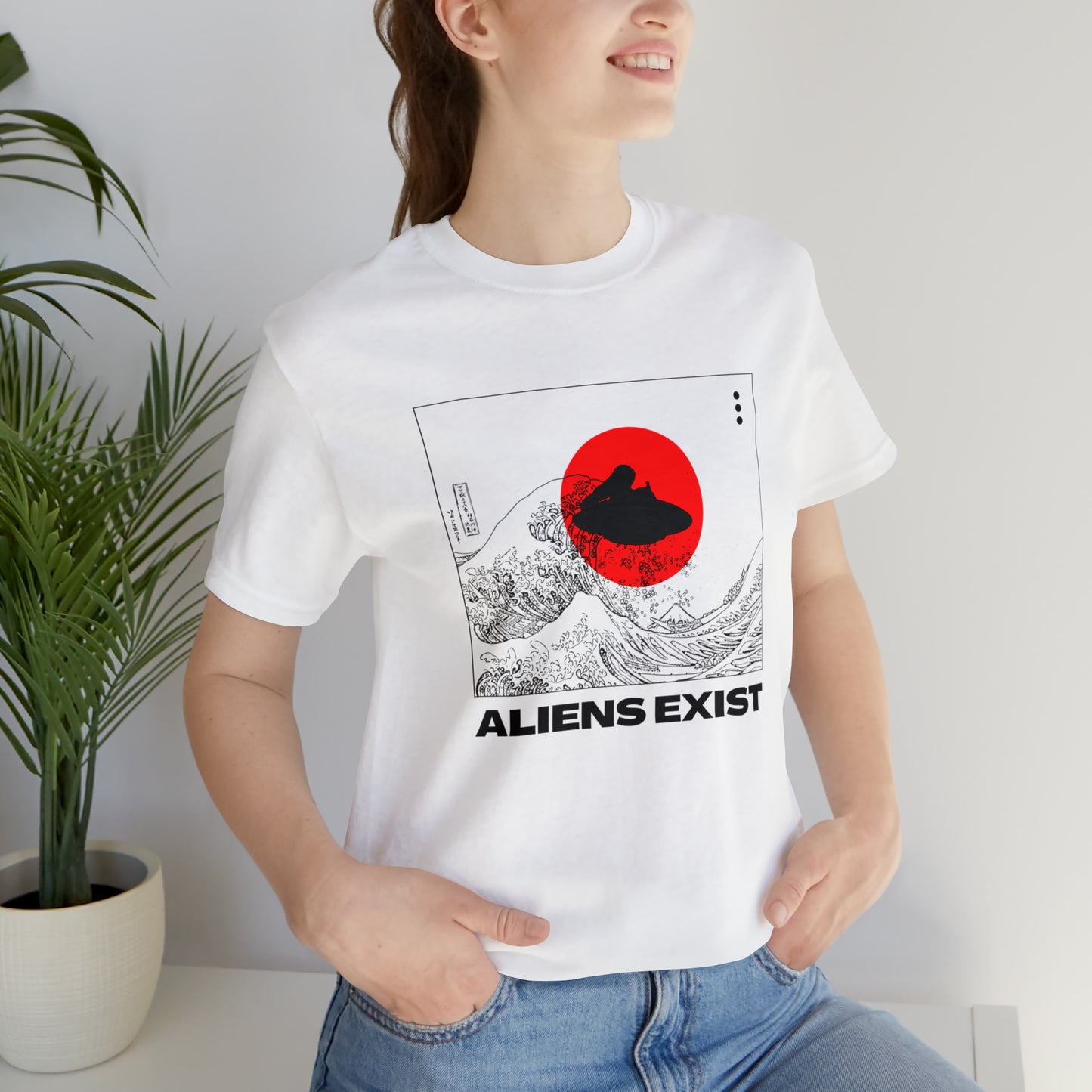 Aliens Exist in Japan t-shirt